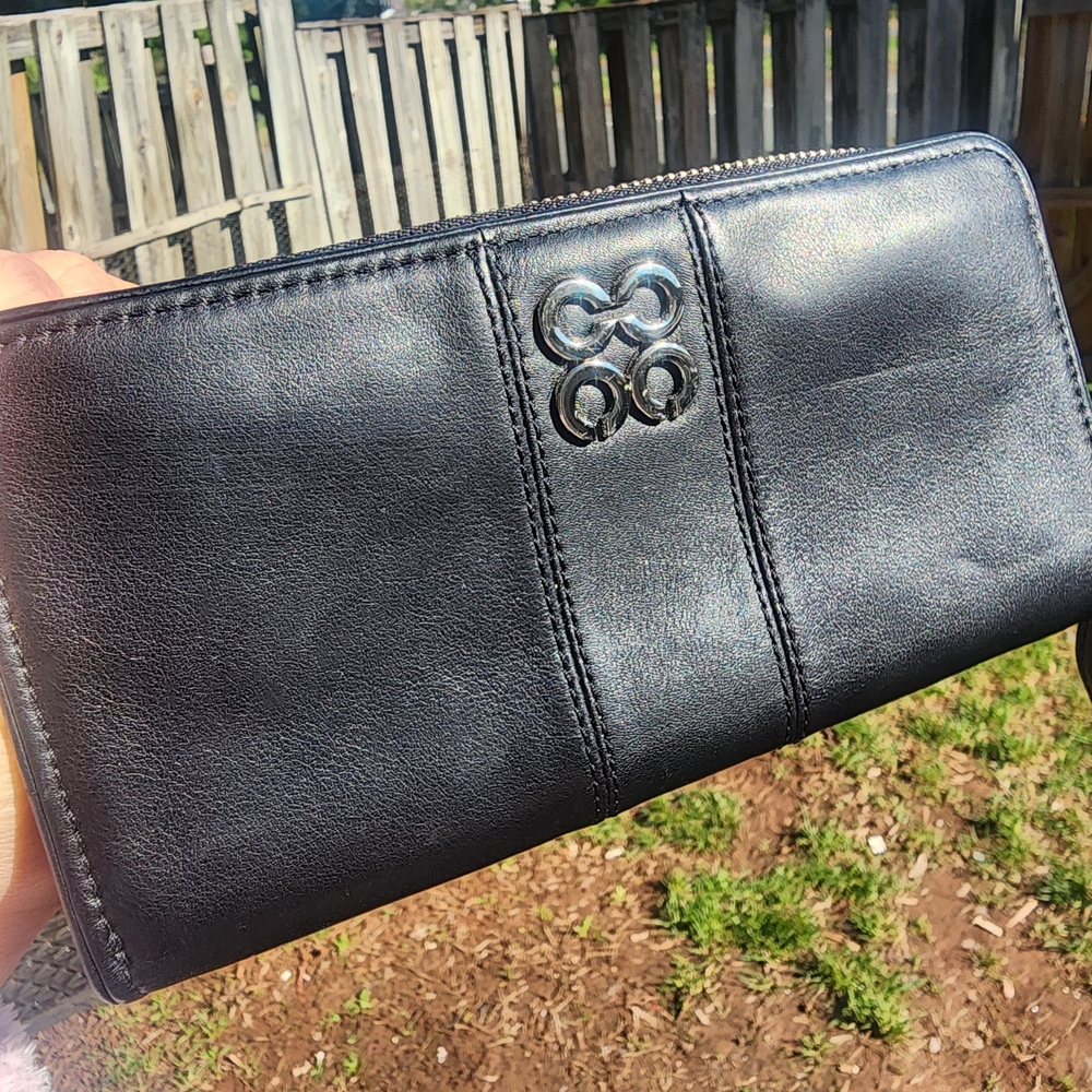 Coach Peyton Accordion Zip Aroun Wallet.